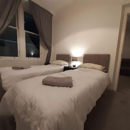 Apartamento Carvetii - Edward House B - 2 Dbl Bed 1St Floor Flat Dunfermline Exterior foto